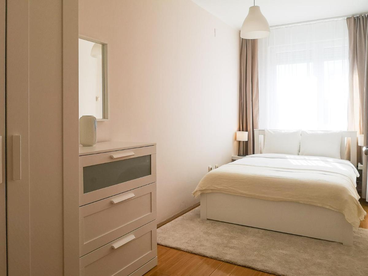 Filinhome Papa Suite 4 Нови-Сад Экстерьер фото